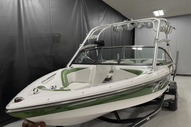 Slide: The Image of Nautique Super Air Nautique 210 2008 - 2