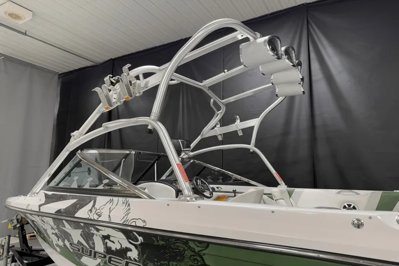 Slide: The Image of Nautique Super Air Nautique 210 2008 - 4