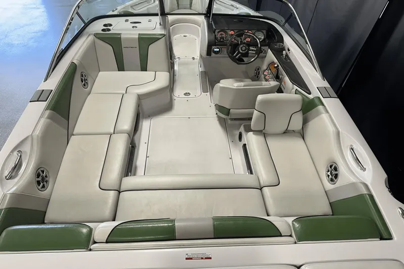 Slide: The Image of Nautique Super Air Nautique 210 2008 - 40
