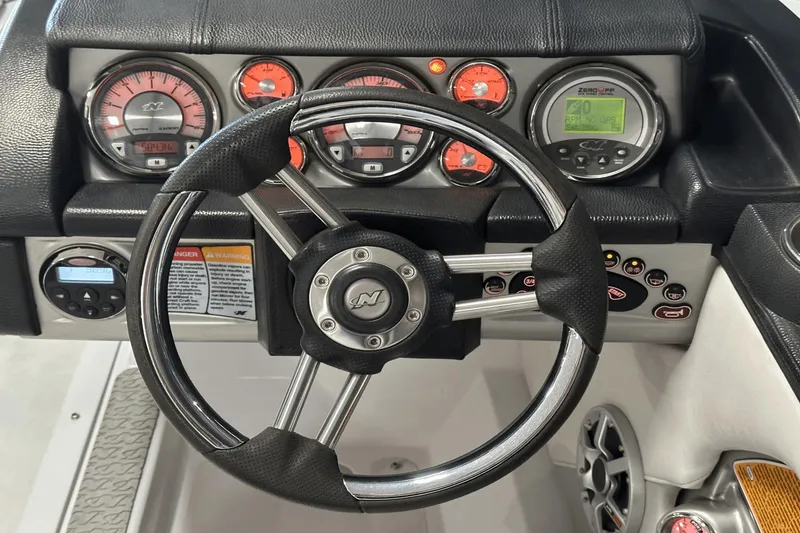 Slide: The Image of Nautique Super Air Nautique 210 2008 - 71