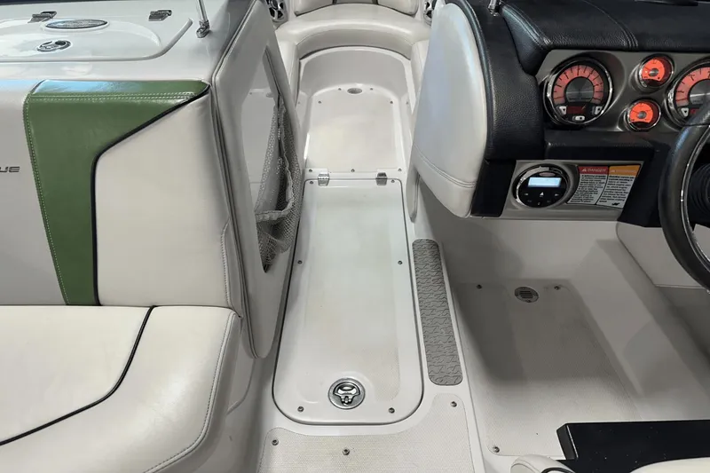 Slide: The Image of Nautique Super Air Nautique 210 2008 - 95