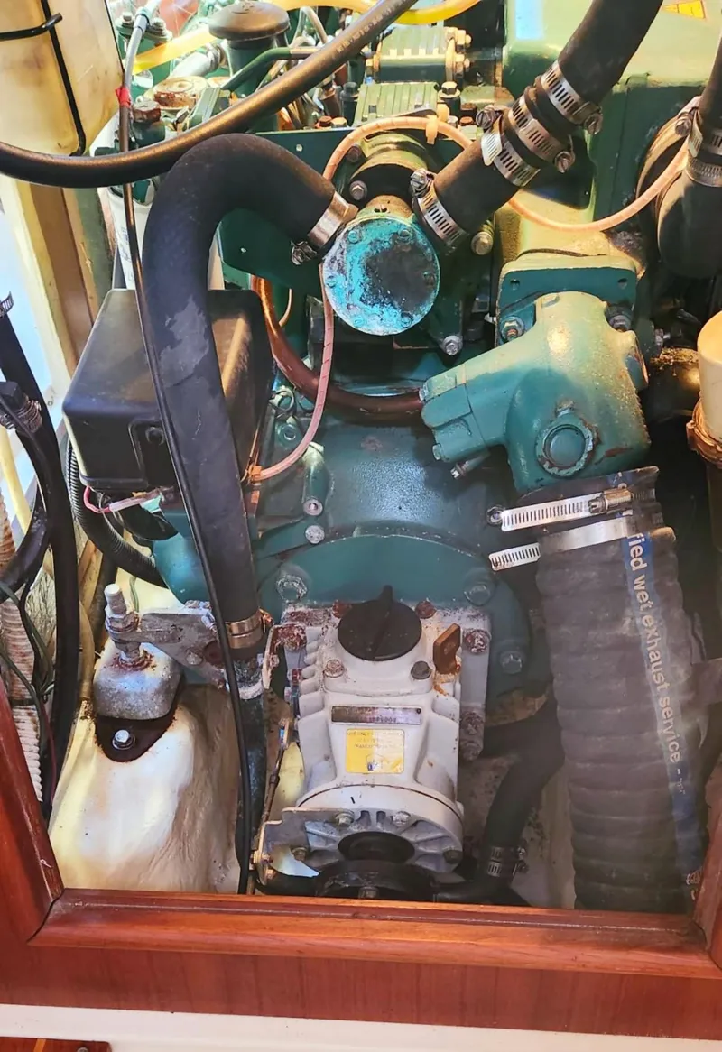 Slide: The Image of Hunter 430 1997 - 58