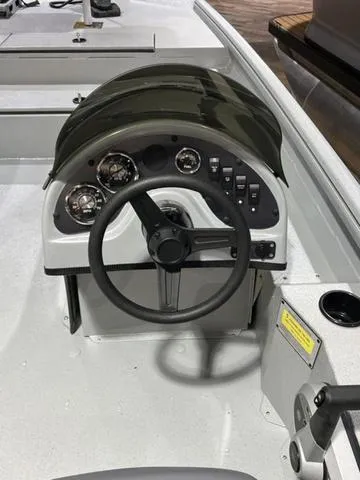 Slide: The Image of Excel 1960 Stalker SC 2024 - 15