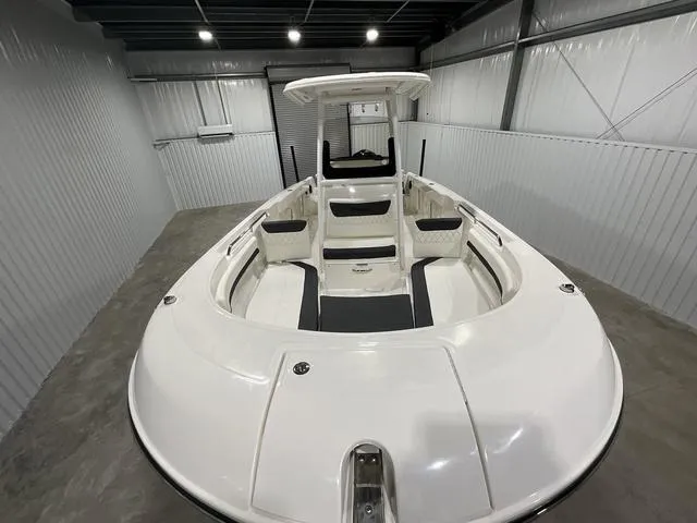 Slide: The Image of Bayliner Trophy T24CC 2024 - 10