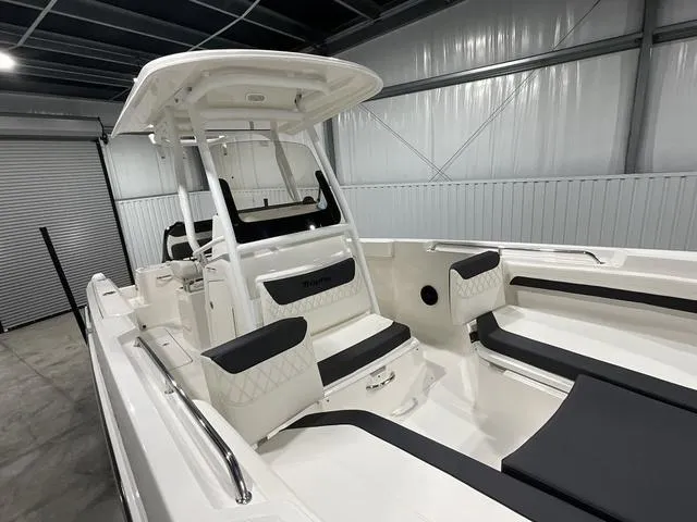 Slide: The Image of Bayliner Trophy T24CC 2024 - 6