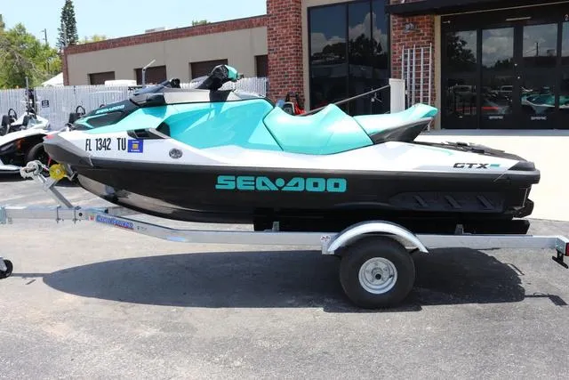 Slide: The Image of Sea-Doo GTX 130 PRO 2023 - 4