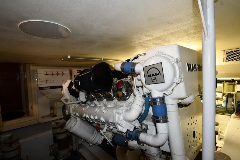Slide: The Image of Viking 60 Cockpit Sport Yacht 1997 - 107