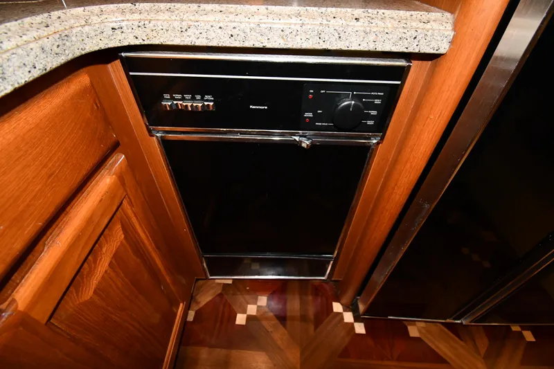 Slide: The Image of Viking 60 Cockpit Sport Yacht 1997 - 66