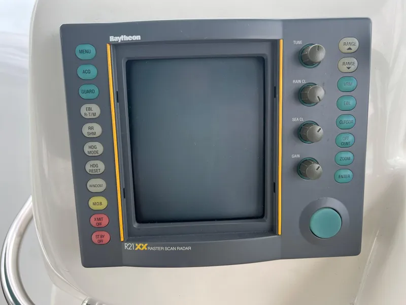 Slide: The Image of Raytheon R21XX Raster Scan Radar on 1997 Sea Ray 330 Sundancer boat. - 17