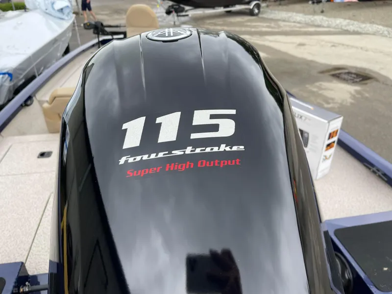 Slide: The Image of 2024 G3 Sportsman 1810 PFX boat with 115 horsepower four-stroke engine. - 13