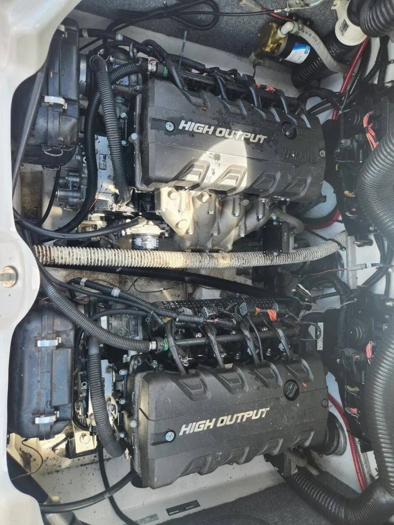 Slide: The Image of Yamaha 212X 2015 - 13