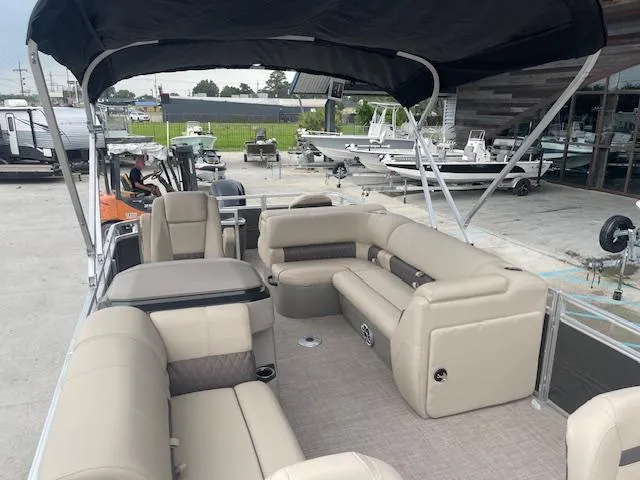 Slide: The Image of Sun Tracker Fishin' Barge 20 DLX 2024 - 15