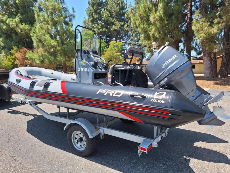 Slide: The Image of Zodiac Pro 550 2015 - 1