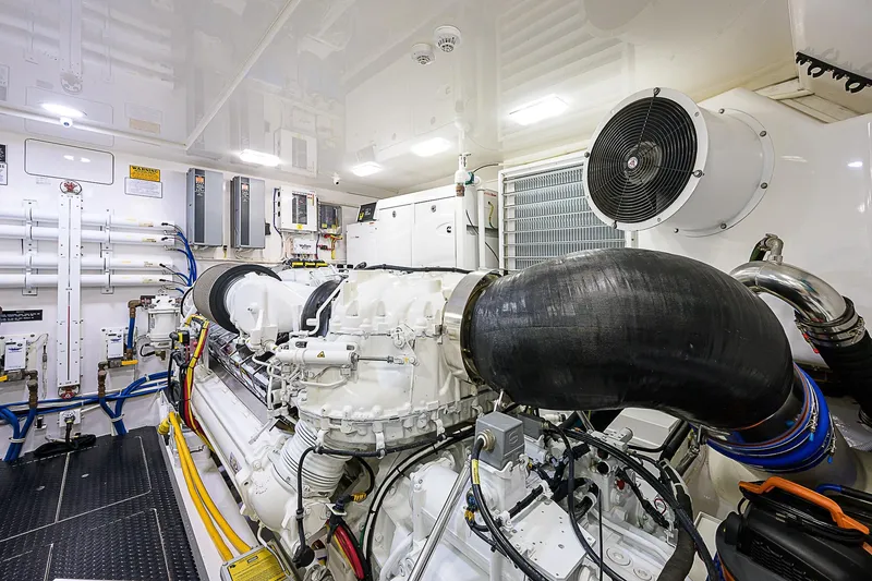 Slide: The Image of Viking 92 Sky Bridge 2018 - 100