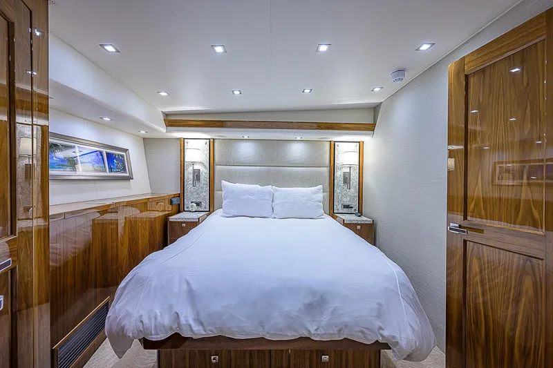 Slide: The Image of Viking 92 Sky Bridge 2018 - 75