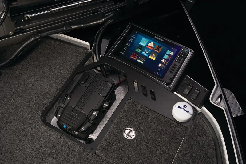 Slide: The Image of Triton 21XP Patriot 2024 - 92