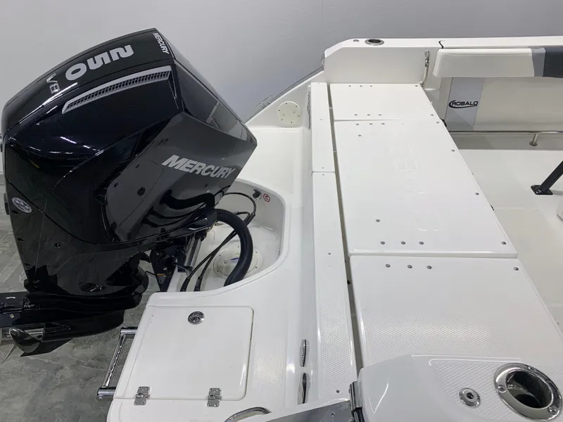 Slide: The Image of 2024 Robalo R232 Explorer boat with Mercury outboard engine. - 15