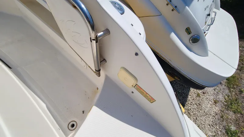 Slide: The Image of 2004 Monterey 268 SS Open Bow Sport boat, close-up of the deck and railing. - 29