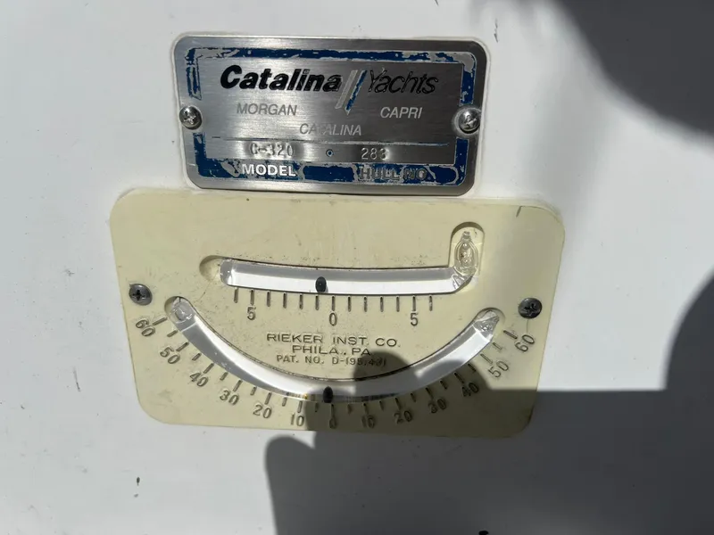 Slide: The Image of Catalina 320 yacht inclinometer and model plate, 1995. - 31