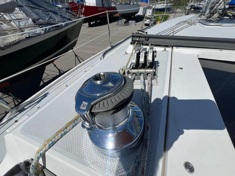 Slide: The Image of Close-up of the deck and winch system on a 1995 Catalina 320 sailboat. - 47