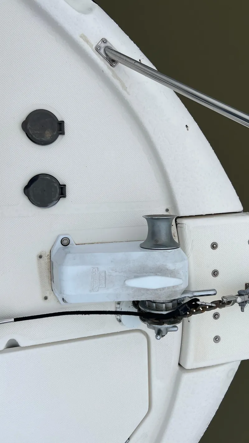 Slide: The Image of Bayliner 3988 Motoryacht 1999 - 51