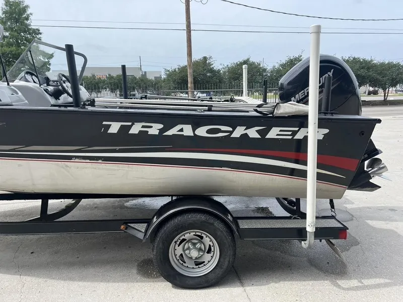 Slide: The Image of Tracker Targa V18 2012 - 3