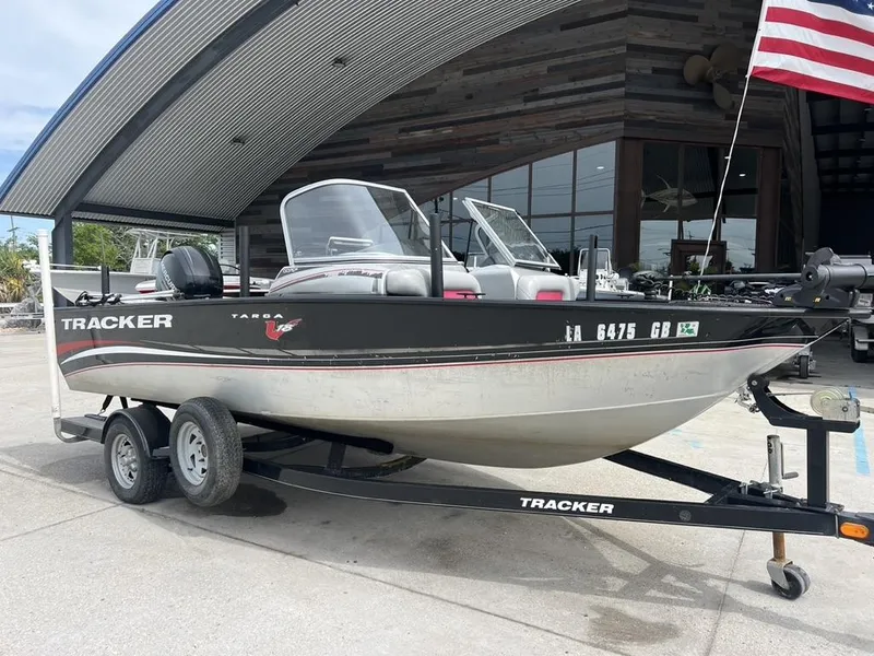 Slide: The Image of Tracker Targa V18 2012 - 4