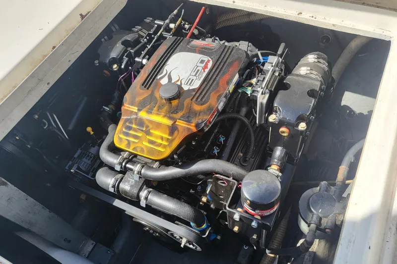 Slide: The Image of Engine compartment of a 1993 Sea Ray Laguna 29 Walkaround boat. - 5