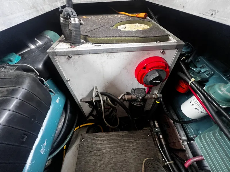 Slide: The Image of Carver 350 Aft Cabin 1993 - 59