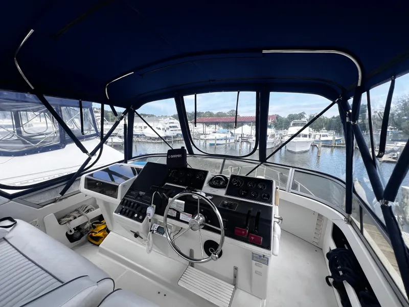 Slide: The Image of Carver 350 Aft Cabin 1993 - 85