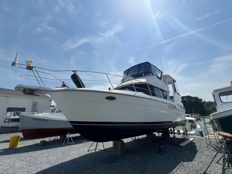 Slide: The Image of Carver 350 Aft Cabin 1993 - 97