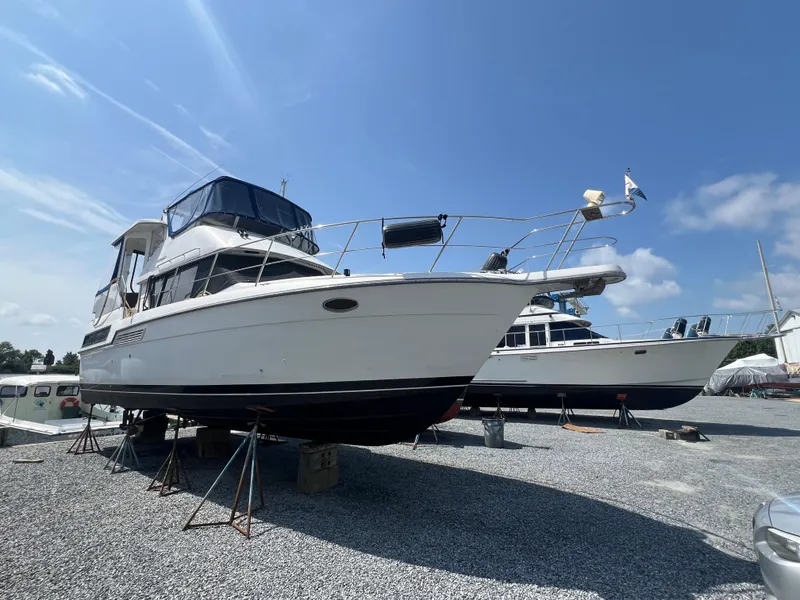 Slide: The Image of Carver 350 Aft Cabin 1993 - 98