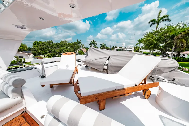Slide: The Image of Monte Fino 94 Motor Yacht 1992 - 55