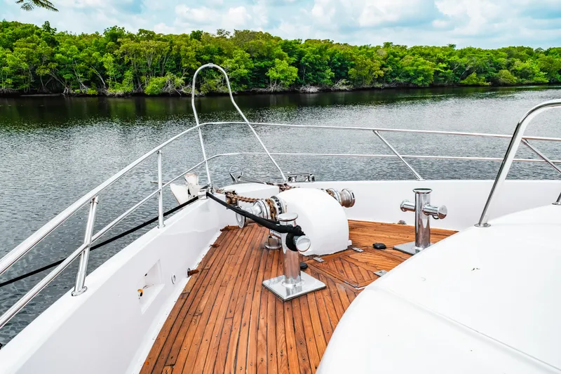 Slide: The Image of Monte Fino 94 Motor Yacht 1992 - 59