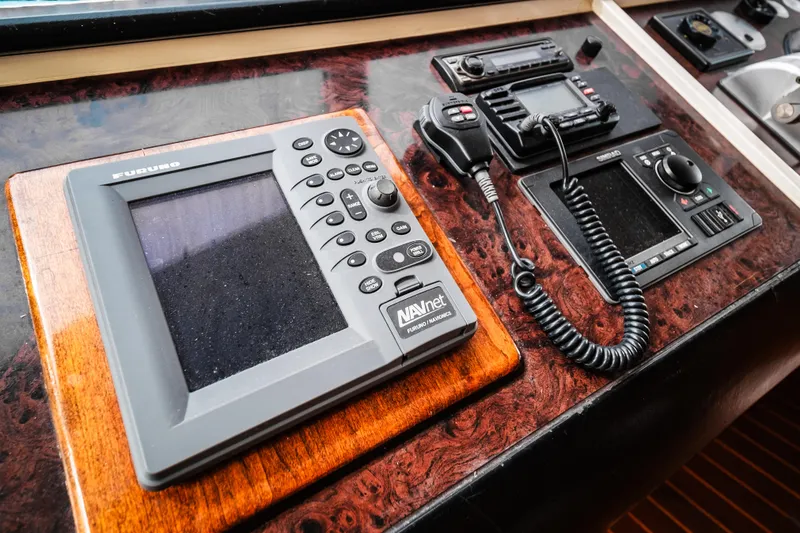 Slide: The Image of Navigation equipment on the 1992 Monte Fino 94 Motor Yacht. - 8
