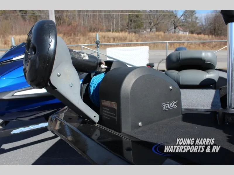 Slide: The Image of Tracker PANFISH 16 2020 - 4