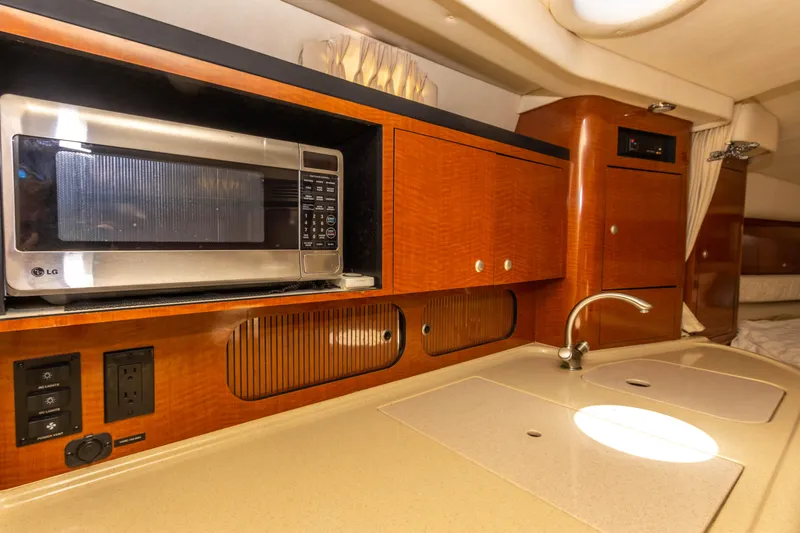 Slide: The Image of Sea Ray 340 Sundancer 2005 - 53