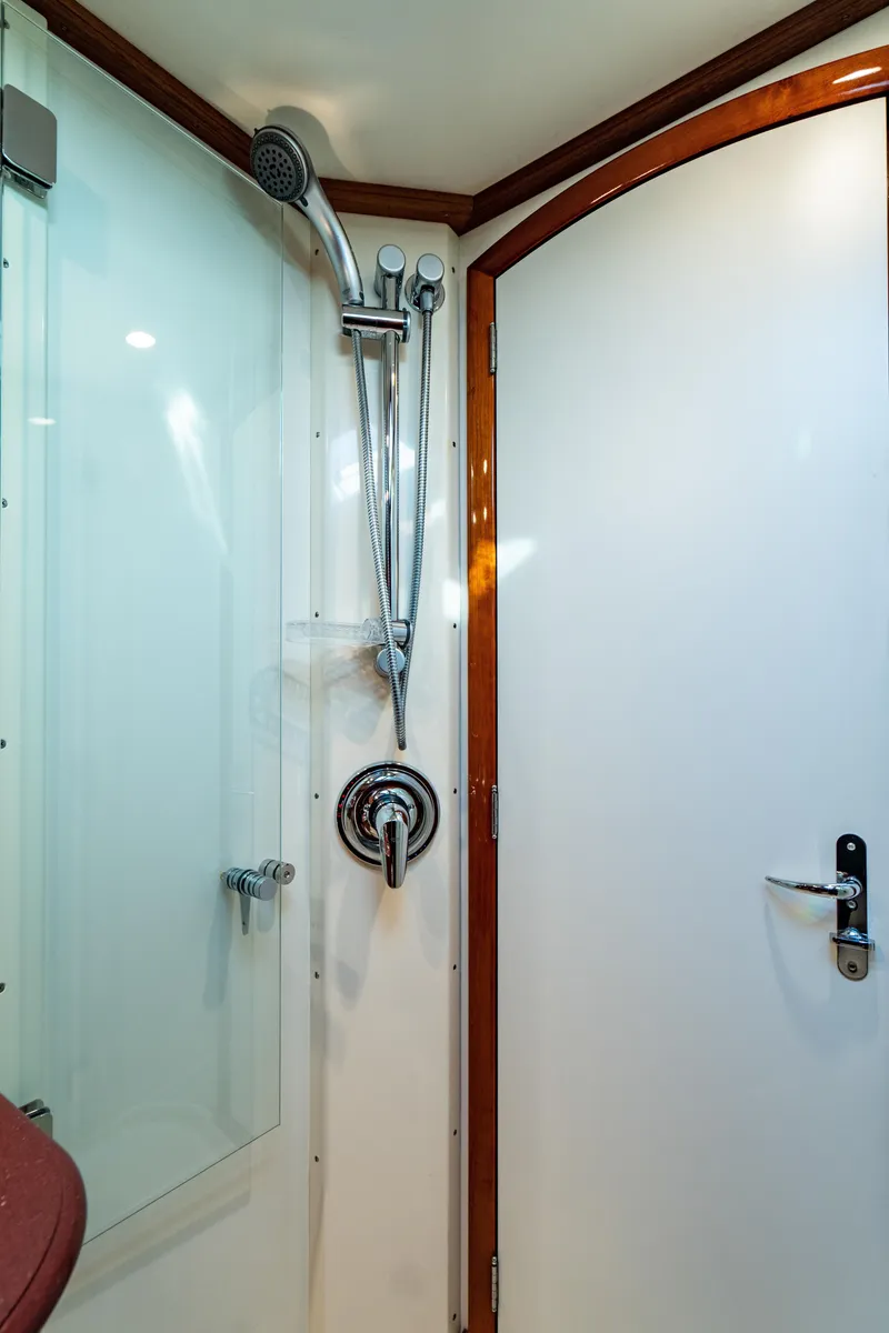 Slide: The Image of Shower area in 2007 Hinckley Talaria 55 FB yacht with modern fixtures. - 28