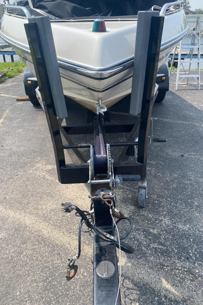 Slide: The Image of 2005 Calabria Cal-Air boat on trailer, front view. - 7