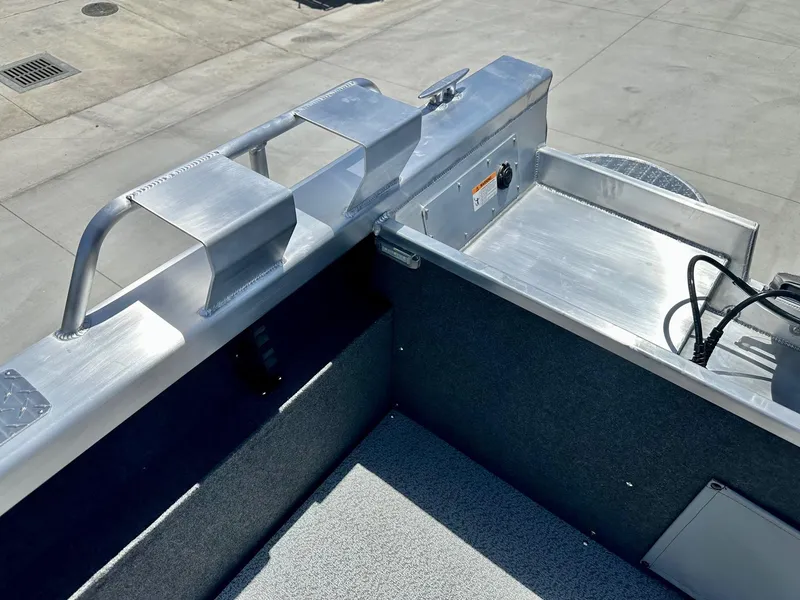 Slide: The Image of Thunder Jet 186 Rush w/ 115HP Mercury! 2024 - 16