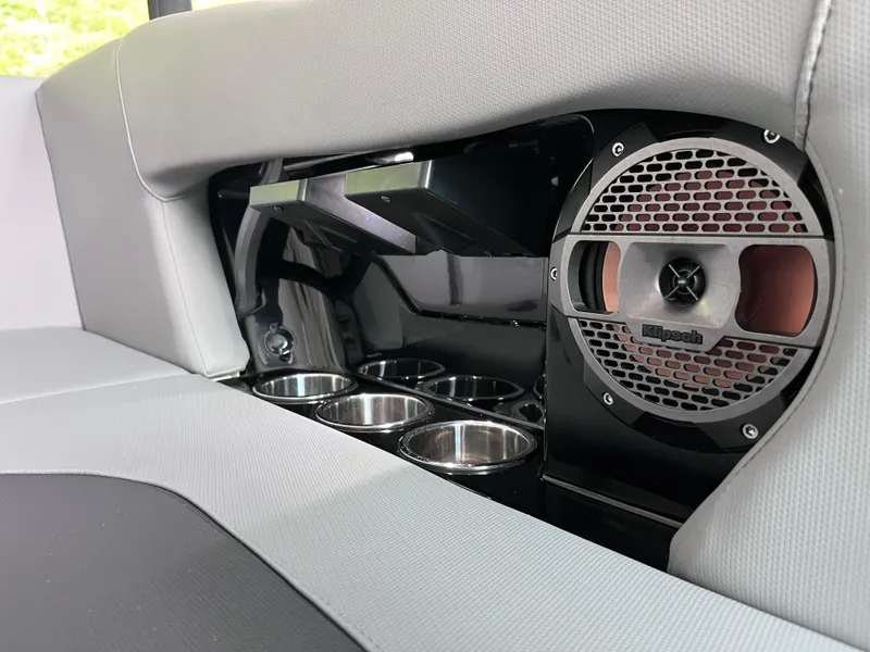 Slide: The Image of MasterCraft NXT22 2022 - 56