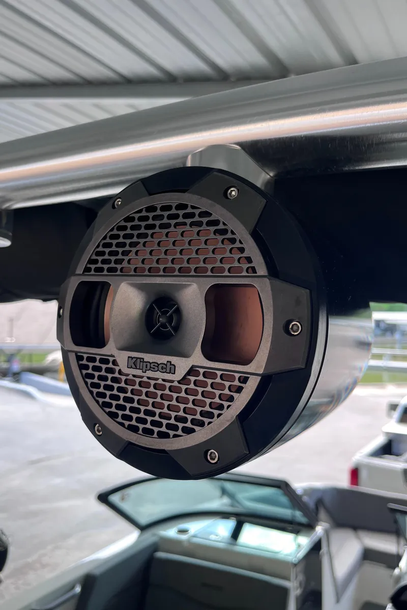 Slide: The Image of MasterCraft NXT22 2022 - 62