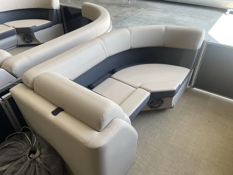 Slide: The Image of Image 4 - 4