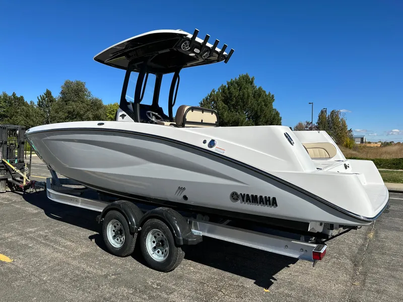 Slide: The Image of 2024 YAMAHA 255 FSH SPORT E - 2