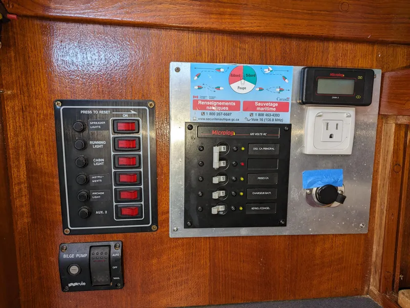 Slide: The Image of Paceship 26 1974 - 13