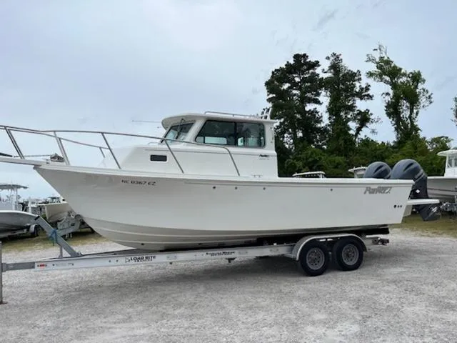 Slide: The Image of Parker Marine 2520 XLD Sport Cabin 2023 - 2