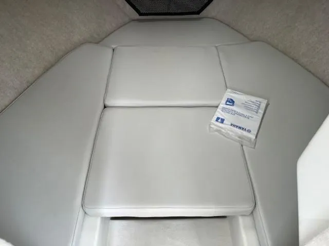 Slide: The Image of Parker Marine 2520 XLD Sport Cabin 2023 - 7