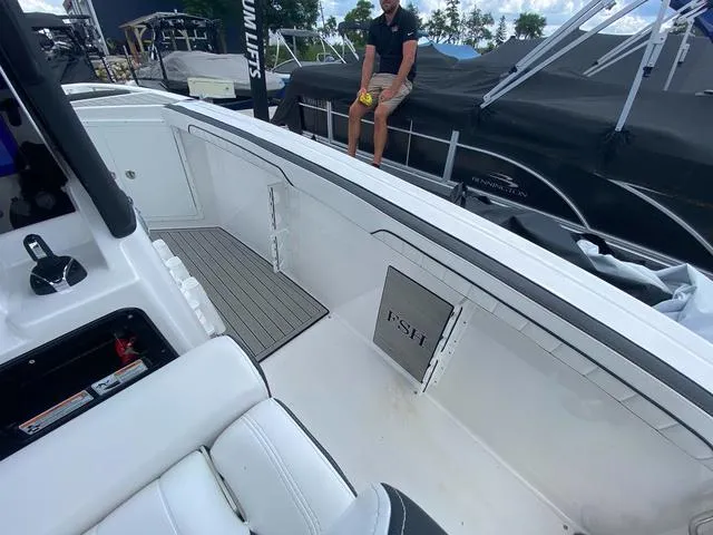 Slide: The Image of Yamaha 255 FSH Sport H 2024 - 17