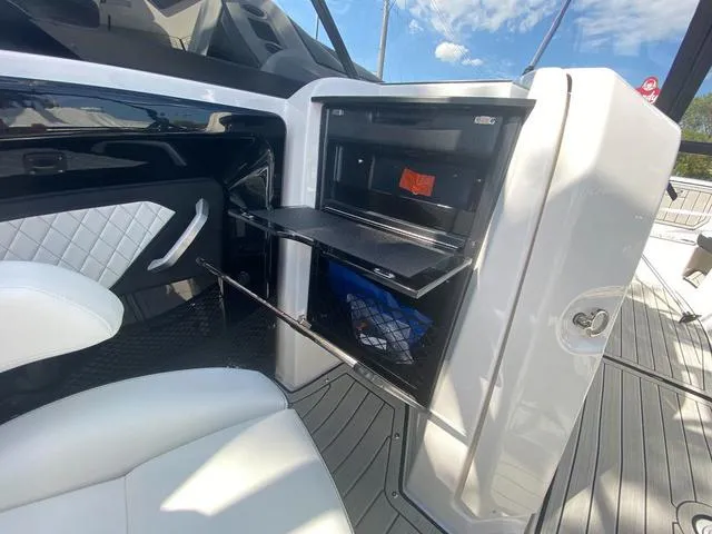 Slide: The Image of Yamaha 252SD 2024 - 18