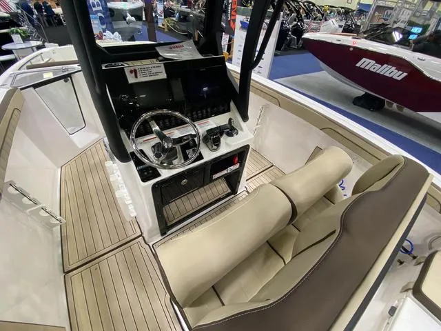 Slide: The Image of Yamaha 255 FSH Sport H 2024 - 11